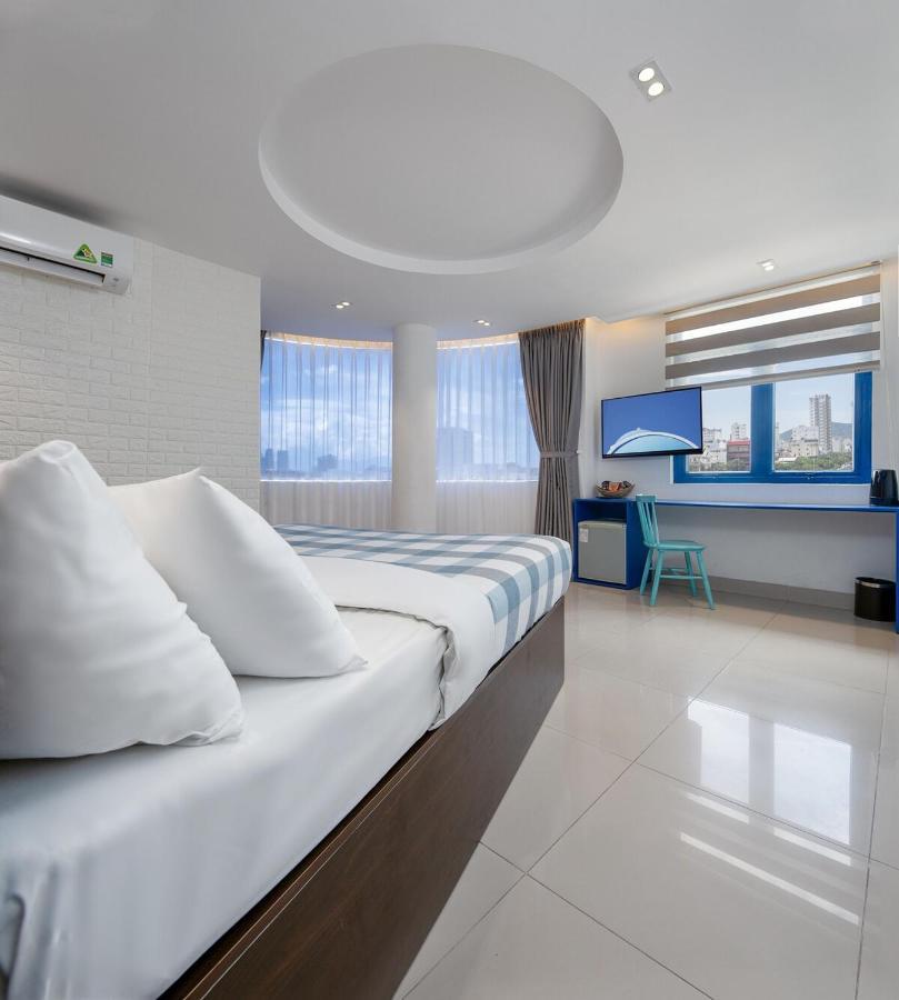 Lucia Beach Hotel ดานัง ภายนอก รูปภาพ